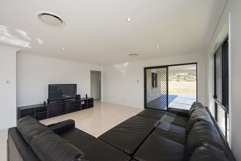 Photo - 6 Stockman Drive, Benaraby QLD 4680 - Image 4