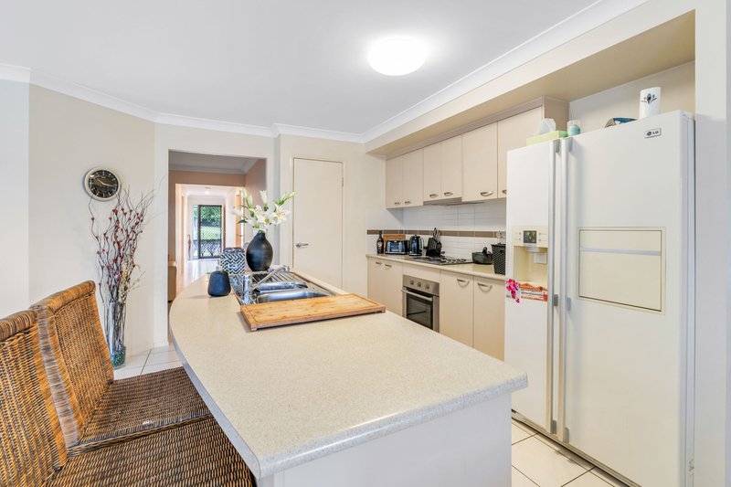 Photo - 6 Stokes Street, Pacific Pines QLD 4211 - Image 6