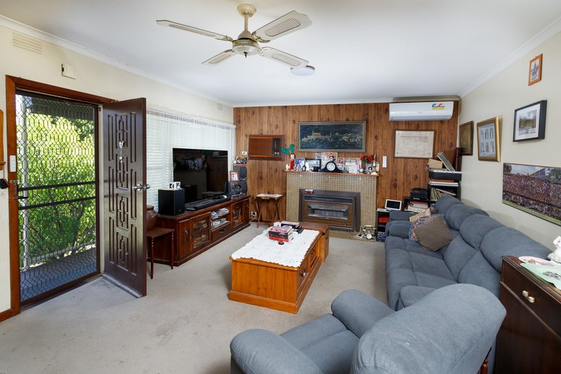 Photo - 6 Stonehaven Road, Tatura VIC 3616 - Image 2