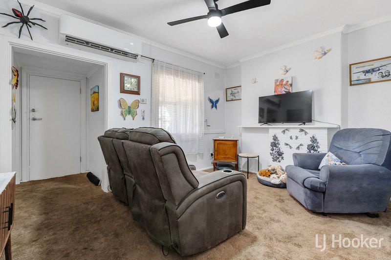 Photo - 6 Stormore Street, Davoren Park SA 5113 - Image 4