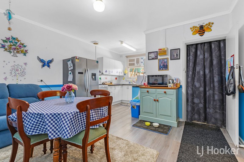 Photo - 6 Stormore Street, Davoren Park SA 5113 - Image 6