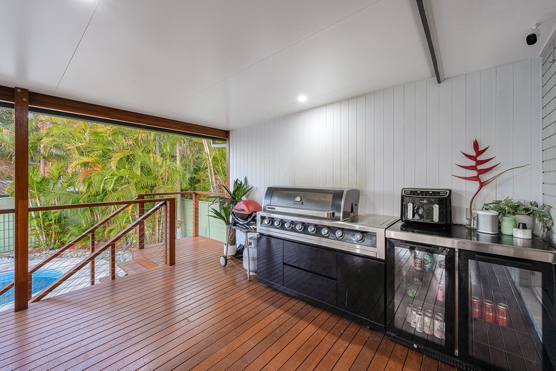 Photo - 6 Strathford Avenue, Albany Creek QLD 4035 - Image 7