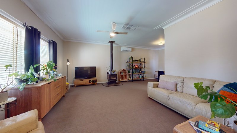 Photo - 6 Stuart Street, Dubbo NSW 2830 - Image 2