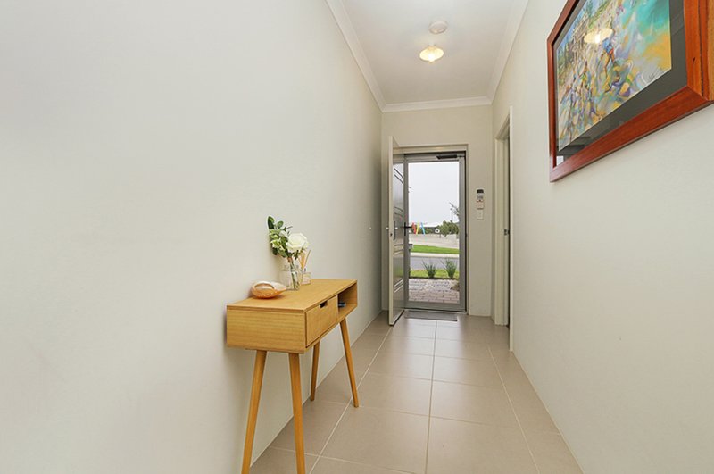 Photo - 6 Student Loop, Coolbellup WA 6163 - Image 10