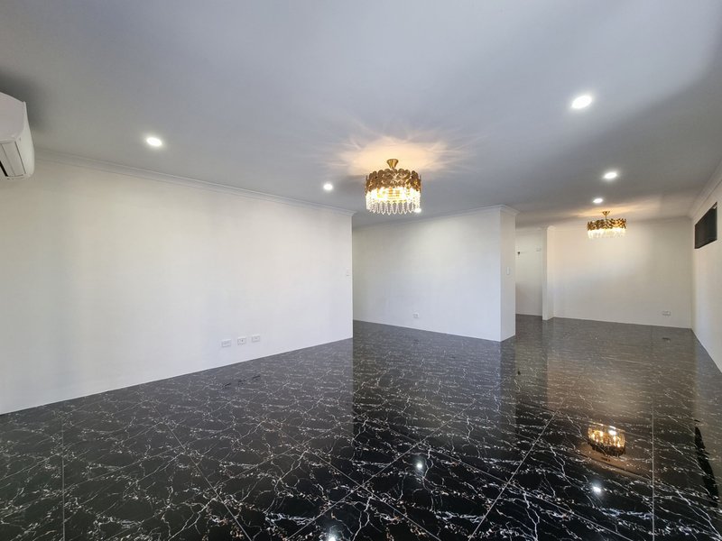 Photo - 6 Sturrock Close, Hilbert WA 6112 - Image 14