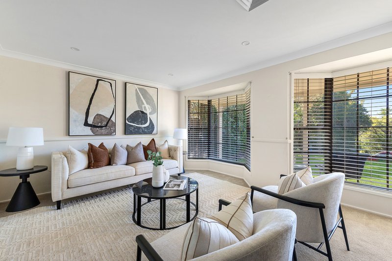 Photo - 6 Sturt Place, Mount Colah NSW 2079 - Image 4