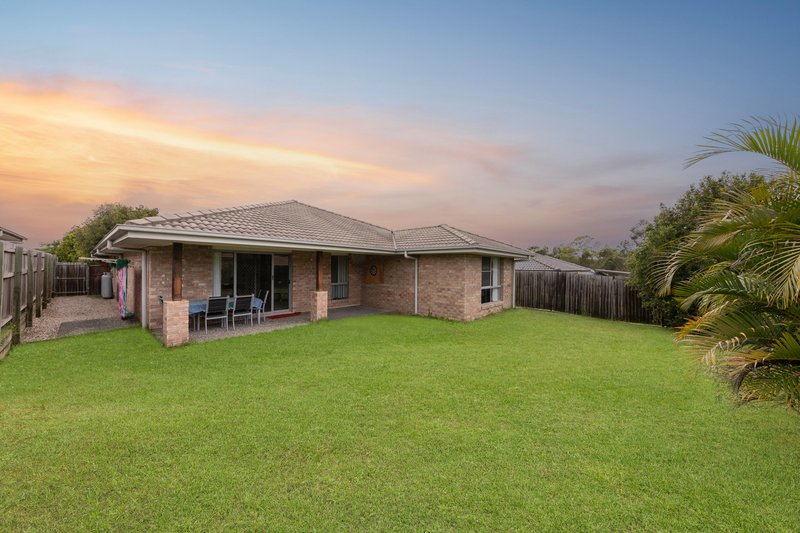 Photo - 6 Summerview Avenue, Yarrabilba QLD 4207 - Image 11