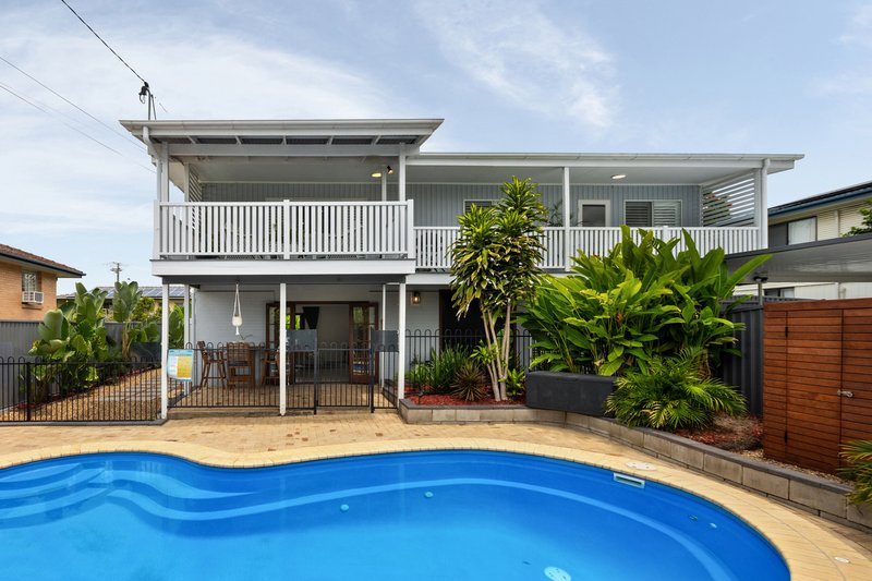 Photo - 6 Suncrest Street, Geebung QLD 4034 - Image 2