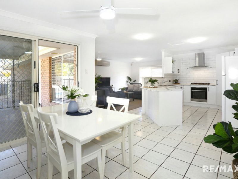 Photo - 6 Sunnybrae Cl , Merrimac QLD 4226 - Image 3