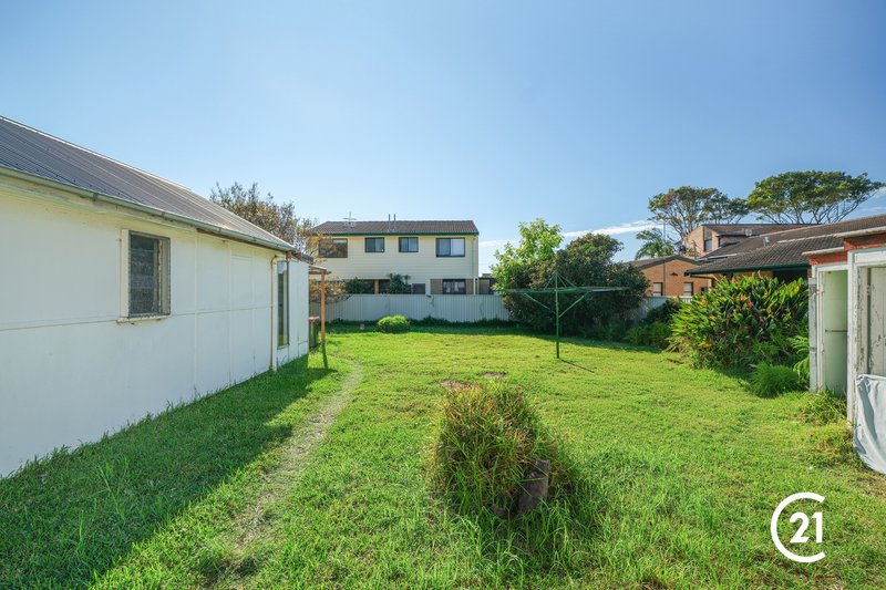 Photo - 6 Sutton Avenue, Long Jetty NSW 2261 - Image 7