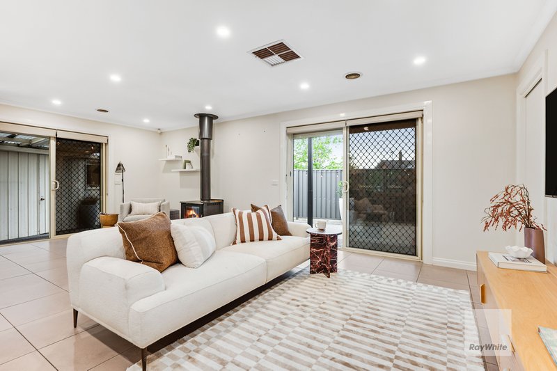 Photo - 6 Sutton Close, Gladstone Park VIC 3043 - Image 15