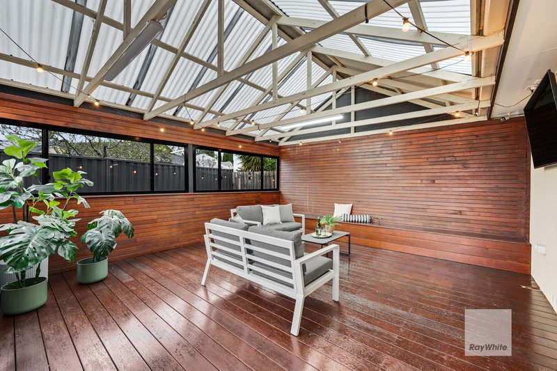Photo - 6 Sutton Close, Gladstone Park VIC 3043 - Image 26