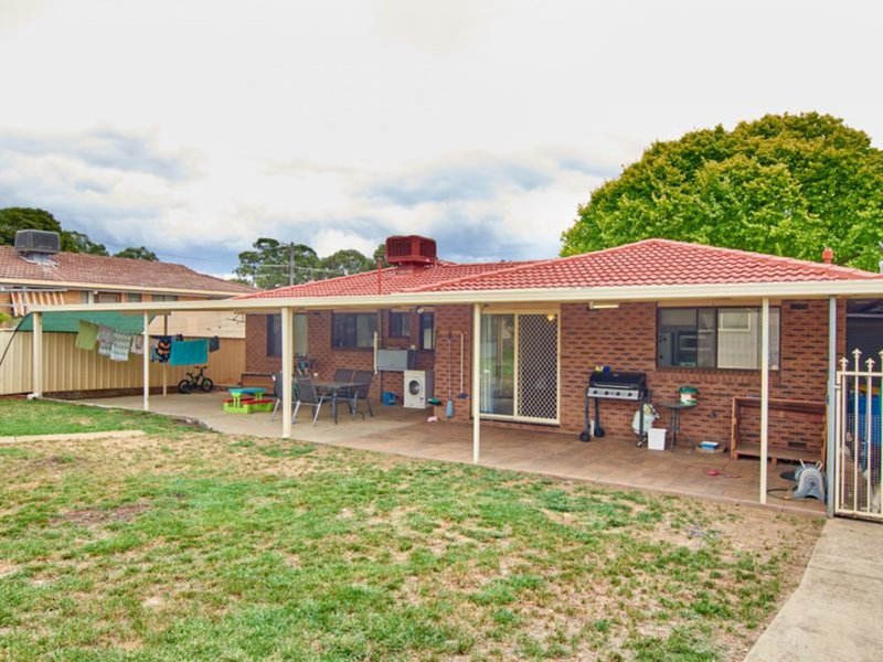 Photo - 6 Swan Street, Ashmont NSW 2650 - Image 8