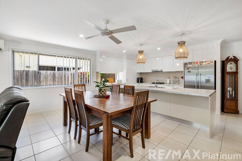 Photo - 6 Swanston Crescent, Narangba QLD 4504 - Image 7