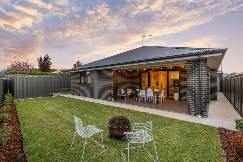 Photo - 6 Swinley Close, Mount Barker SA 5251 - Image 2