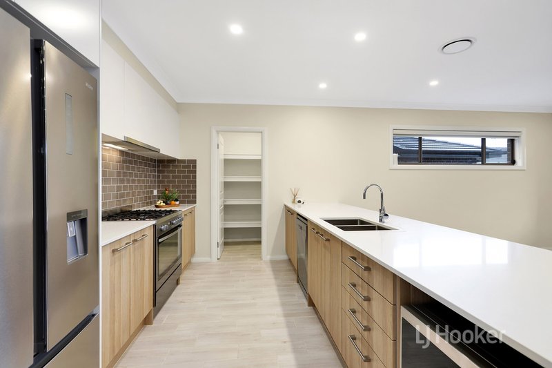 Photo - 6 Sylan Street, Marsden Park NSW 2765 - Image 3