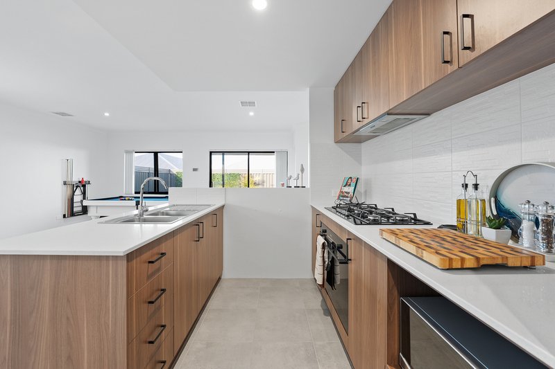 Photo - 6 Tablelands Drive, Baldivis WA 6171 - Image 12
