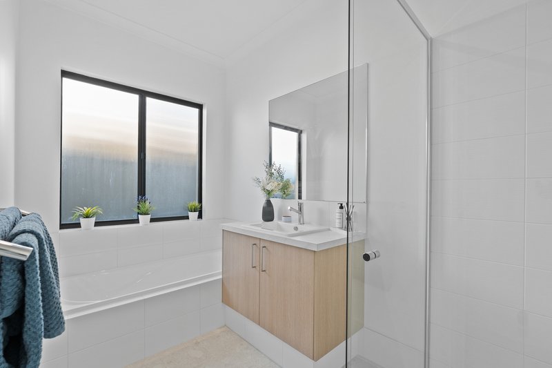 Photo - 6 Tablelands Drive, Baldivis WA 6171 - Image 25