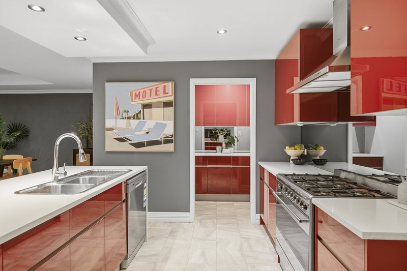 Photo - 6 Talbot Road, Swan View WA 6056 - Image 5