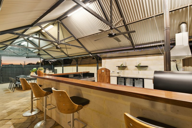 Photo - 6 Talbot Road, Swan View WA 6056 - Image 11