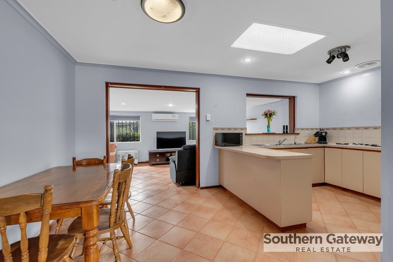 Photo - 6 Talwin Court, Kelmscott WA 6111 - Image 5