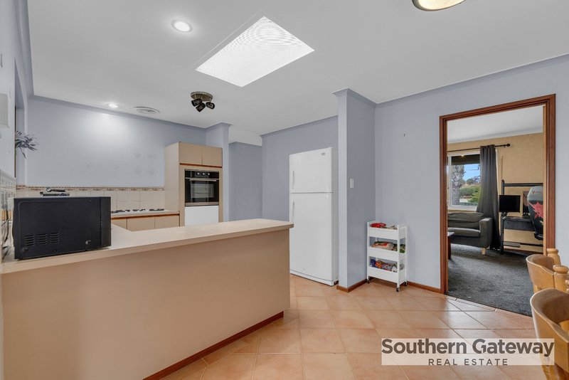 Photo - 6 Talwin Court, Kelmscott WA 6111 - Image 7