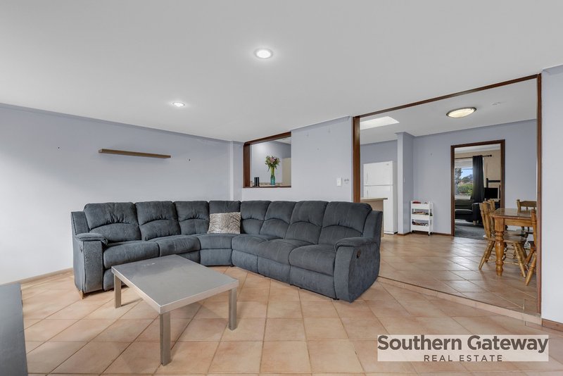 Photo - 6 Talwin Court, Kelmscott WA 6111 - Image 9