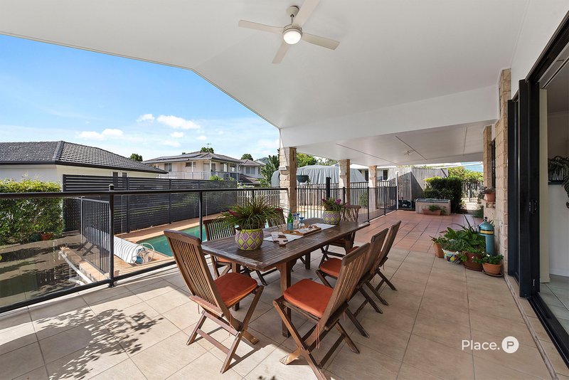 Photo - 6 Tappin Court, Carindale QLD 4152 - Image 9