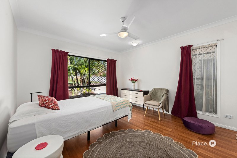 Photo - 6 Tappin Court, Carindale QLD 4152 - Image 15