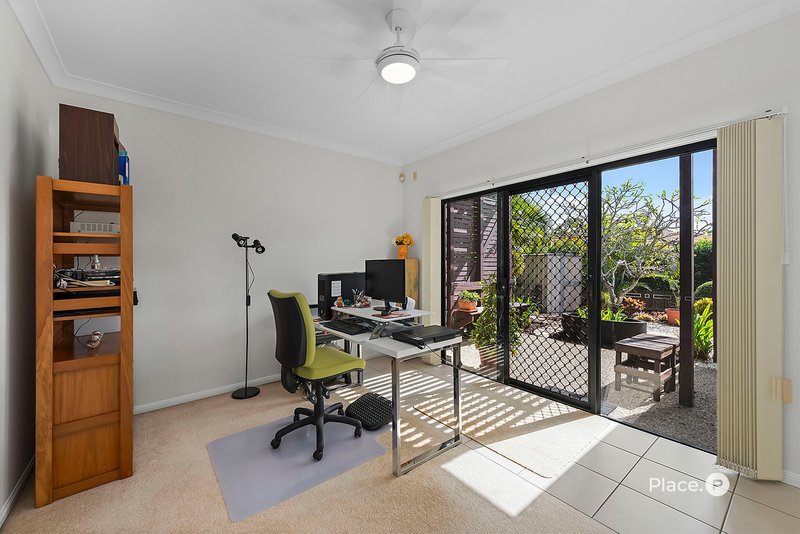 Photo - 6 Tappin Court, Carindale QLD 4152 - Image 18