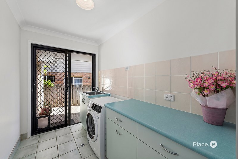 Photo - 6 Tappin Court, Carindale QLD 4152 - Image 19