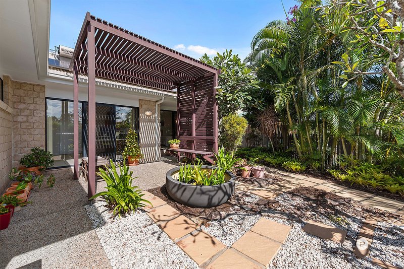 Photo - 6 Tappin Court, Carindale QLD 4152 - Image 20