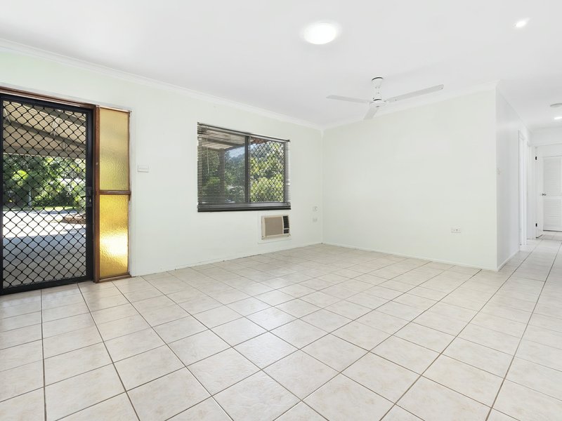 Photo - 6 Tarana Close, Caravonica QLD 4878 - Image 12