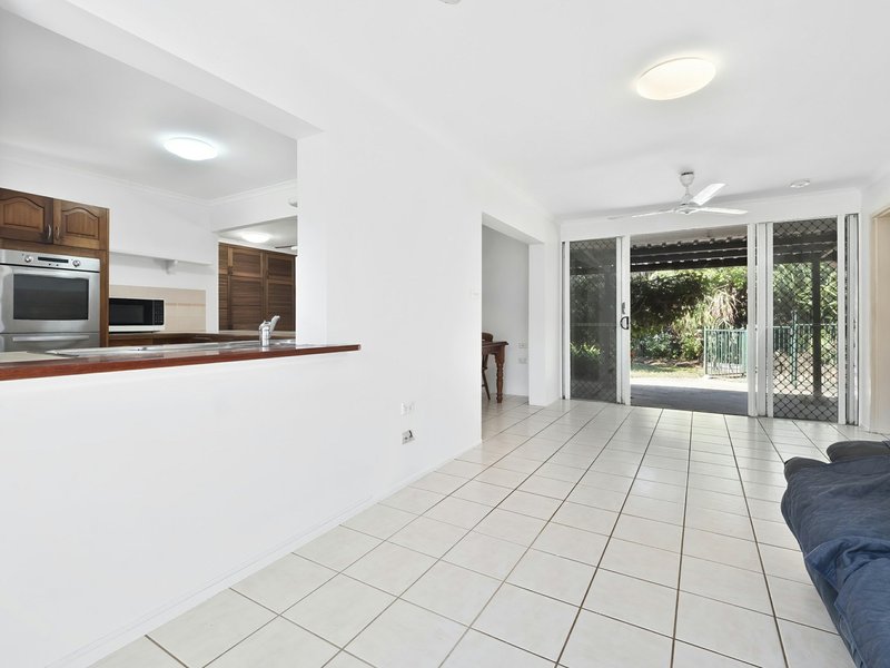 Photo - 6 Tarana Close, Caravonica QLD 4878 - Image 16