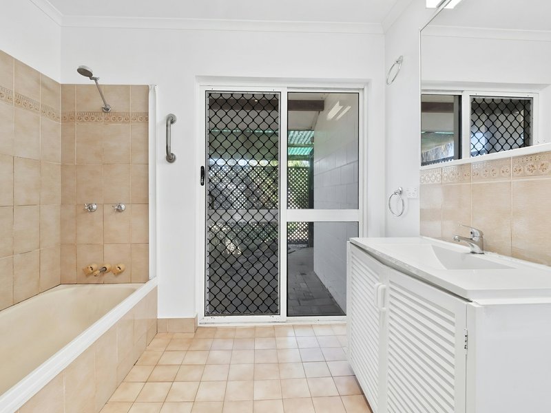 Photo - 6 Tarana Close, Caravonica QLD 4878 - Image 18