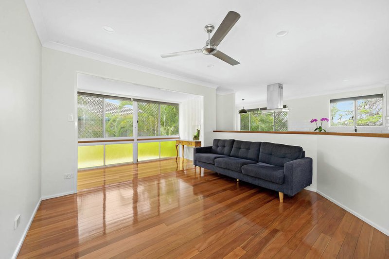 Photo - 6 Tarandi Street, Bray Park QLD 4500 - Image 2