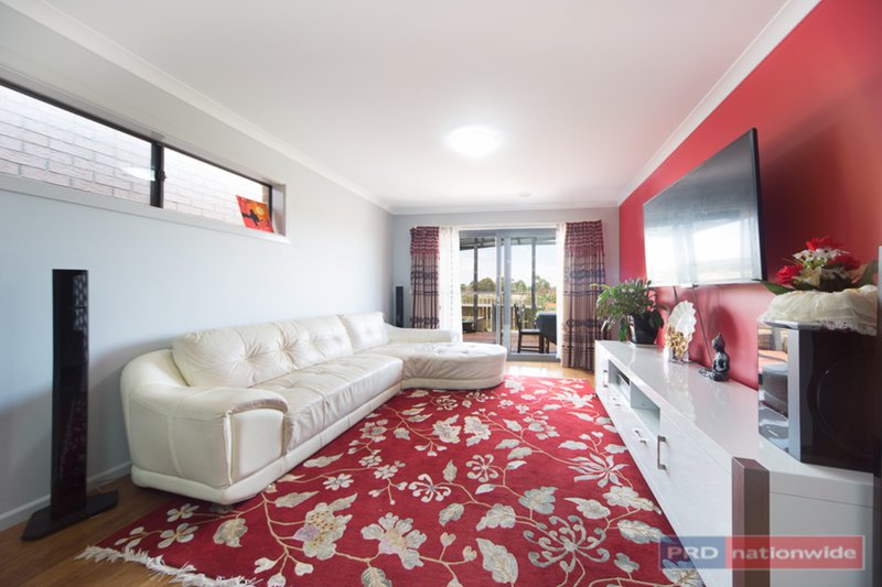 Photo - 6 Tarling St , Casey ACT 2913 - Image 2