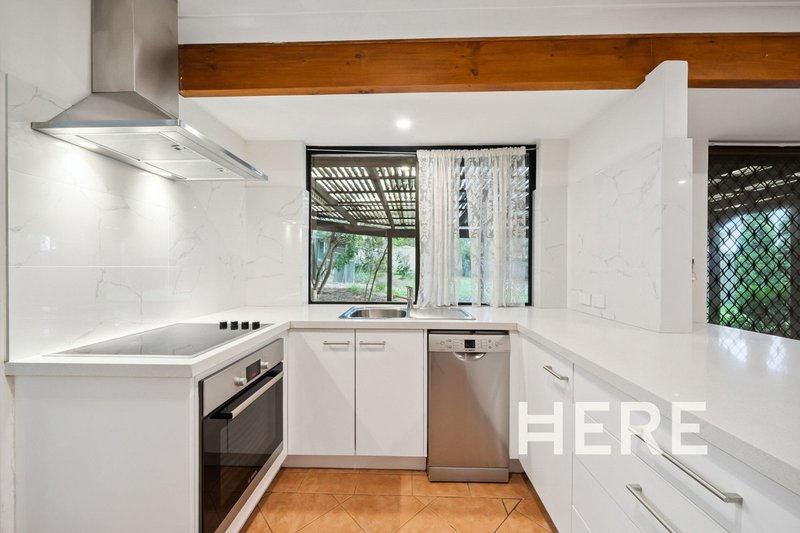 Photo - 6 Tarndale Way, South Lake WA 6164 - Image 4