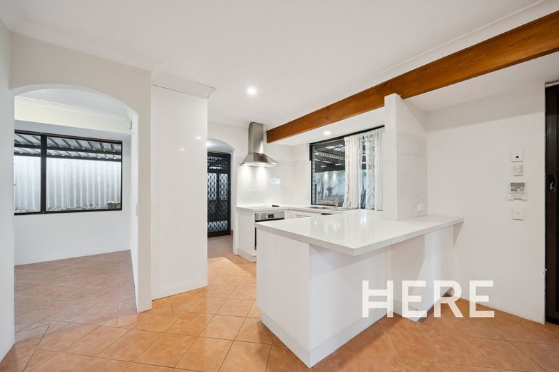 Photo - 6 Tarndale Way, South Lake WA 6164 - Image 5