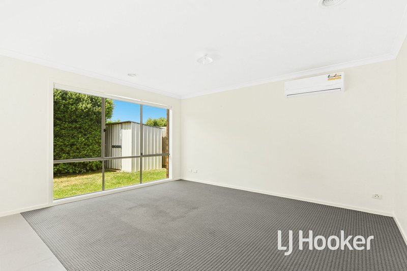 Photo - 6 Telford Circuit, Drouin VIC 3818 - Image 9