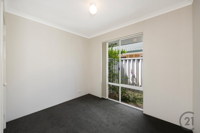 Photo - 6 Templetonia Promenade, Halls Head WA 6210 - Image 31