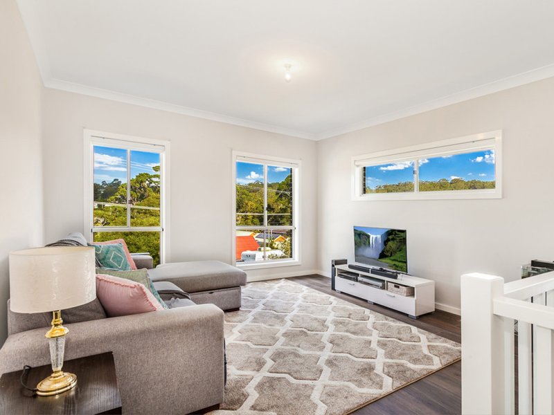 Photo - 6 The Crescent, Helensburgh NSW 2508 - Image 3