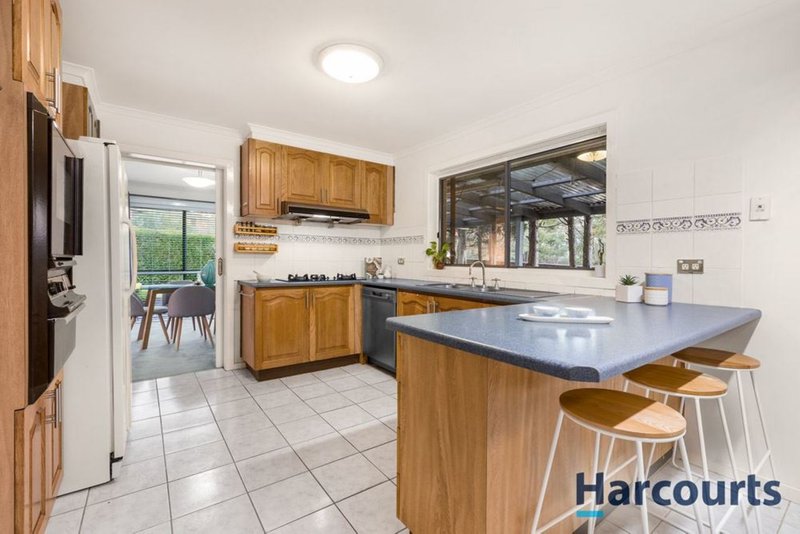 Photo - 6 The Grange, Wantirna VIC 3152 - Image 4