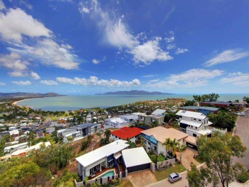 6 The Point - , Castle Hill QLD 4810