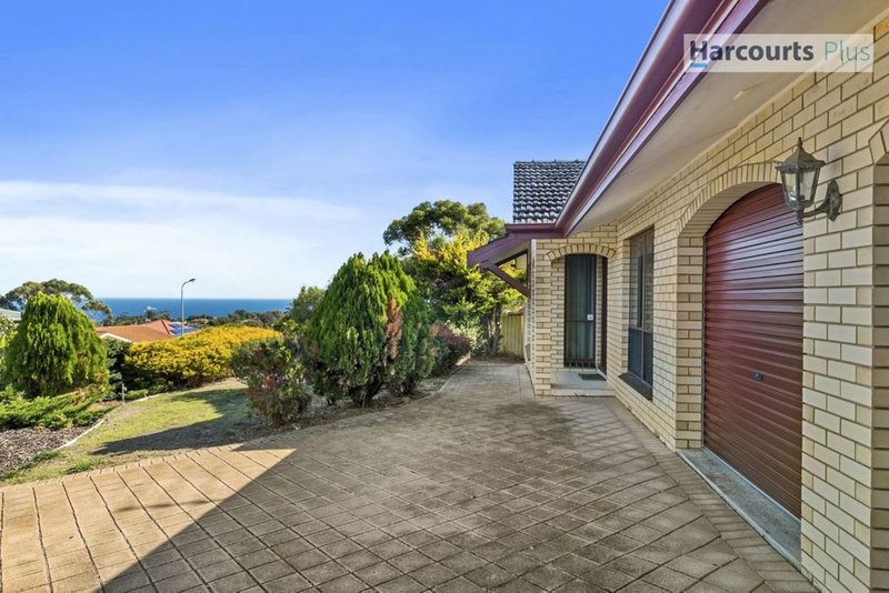 Photo - 6 Thermopylae Crescent, Hallett Cove SA 5158 - Image 2