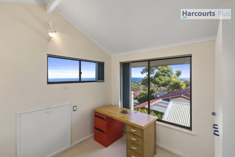 Photo - 6 Thermopylae Crescent, Hallett Cove SA 5158 - Image 11