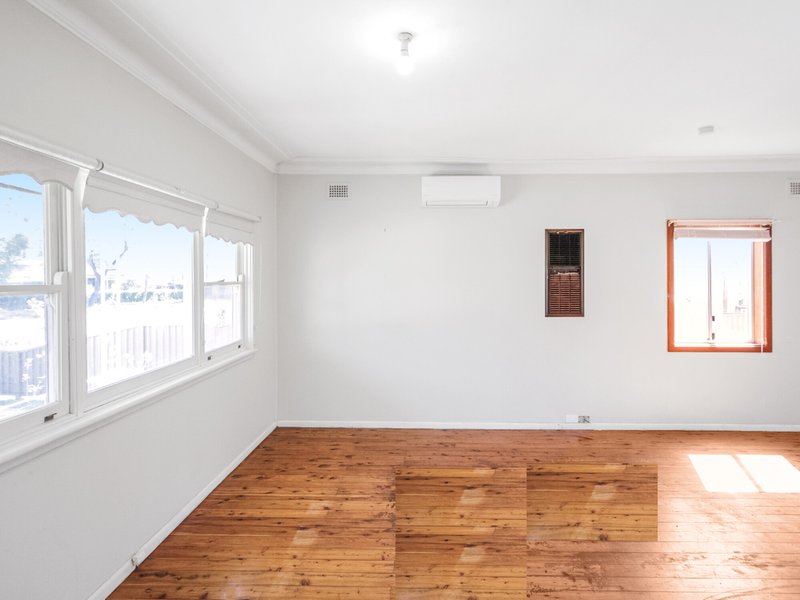 Photo - 6 Thomas Clarke Street, Westmead NSW 2145 - Image