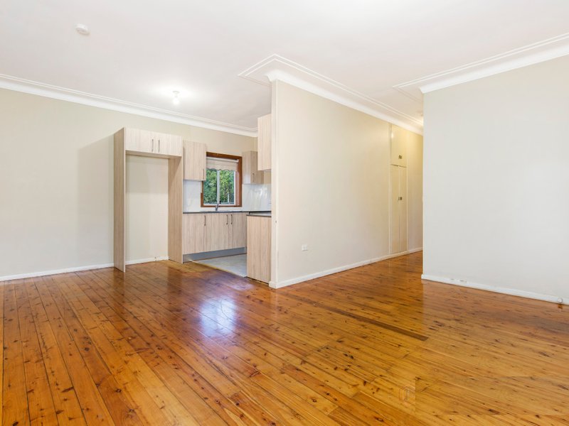 Photo - 6 Thomas Clarke Street, Westmead NSW 2145 - Image 3