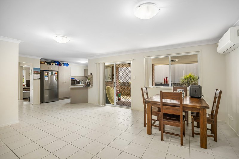 Photo - 6 Thomas Kearney Close, Raymond Terrace NSW 2324 - Image 3