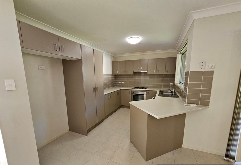 Photo - 6 Thomas Kearney Place, Raymond Terrace NSW 2324 - Image 3